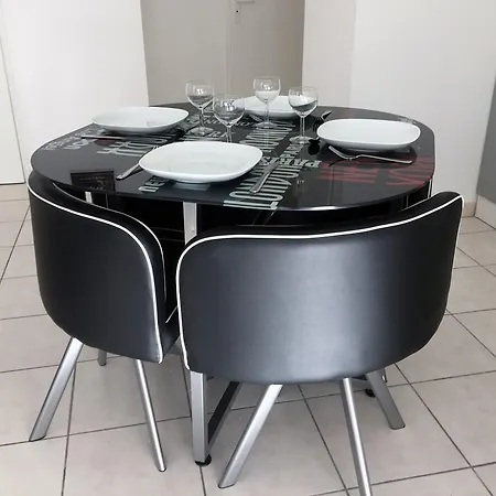 Rives Du Lez Apartment *