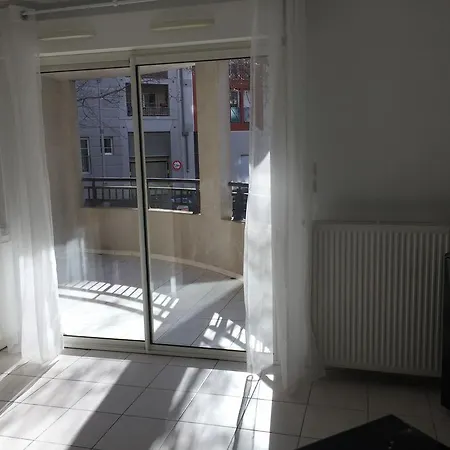 Apartment Rives Du Lez